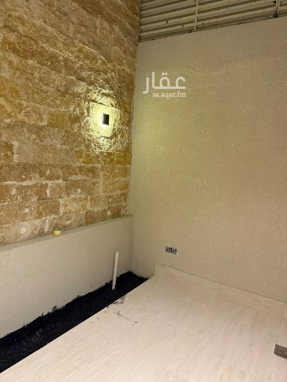 فيلا للبيع في شارع فرات بن حيان, حي الروضة, مدينة الرياض, منطقة الرياض 1 صورة