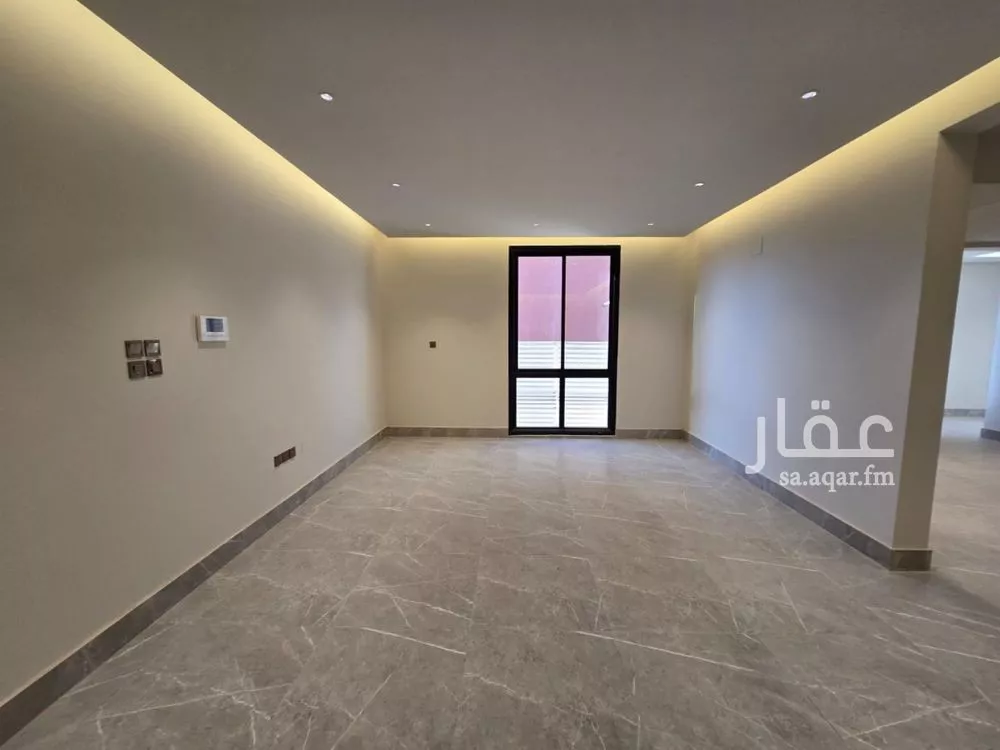 دور للبيع في شارع محمد بن ياسر, حي الروضة, مدينة الرياض, منطقة الرياض 1 صورة