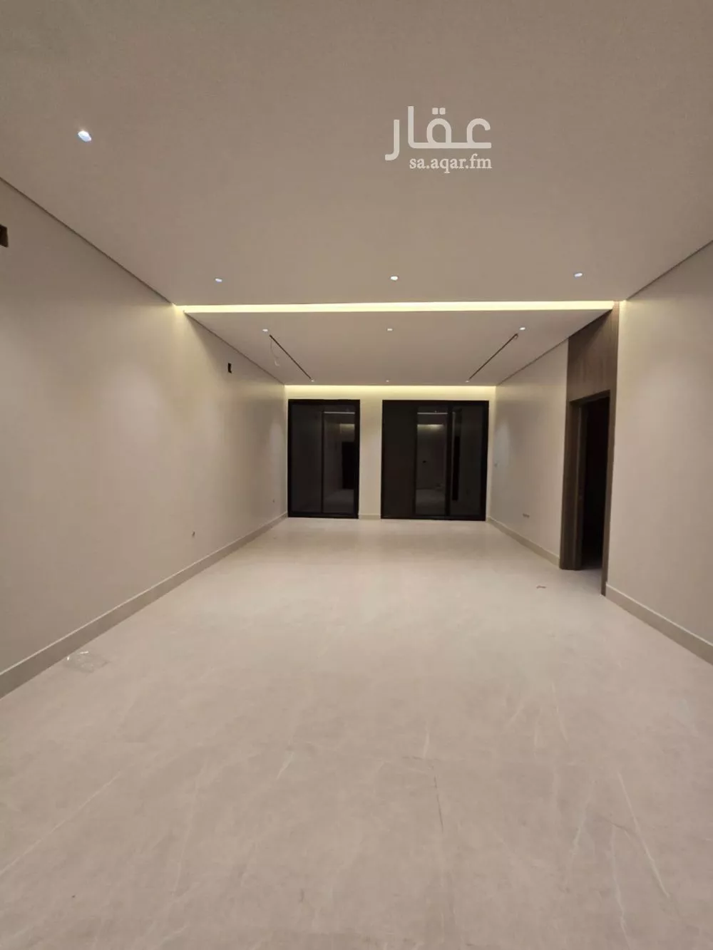 فيلا للبيع في شارع فرات بن حيان, حي الروضة, مدينة الرياض, منطقة الرياض 1 صورة