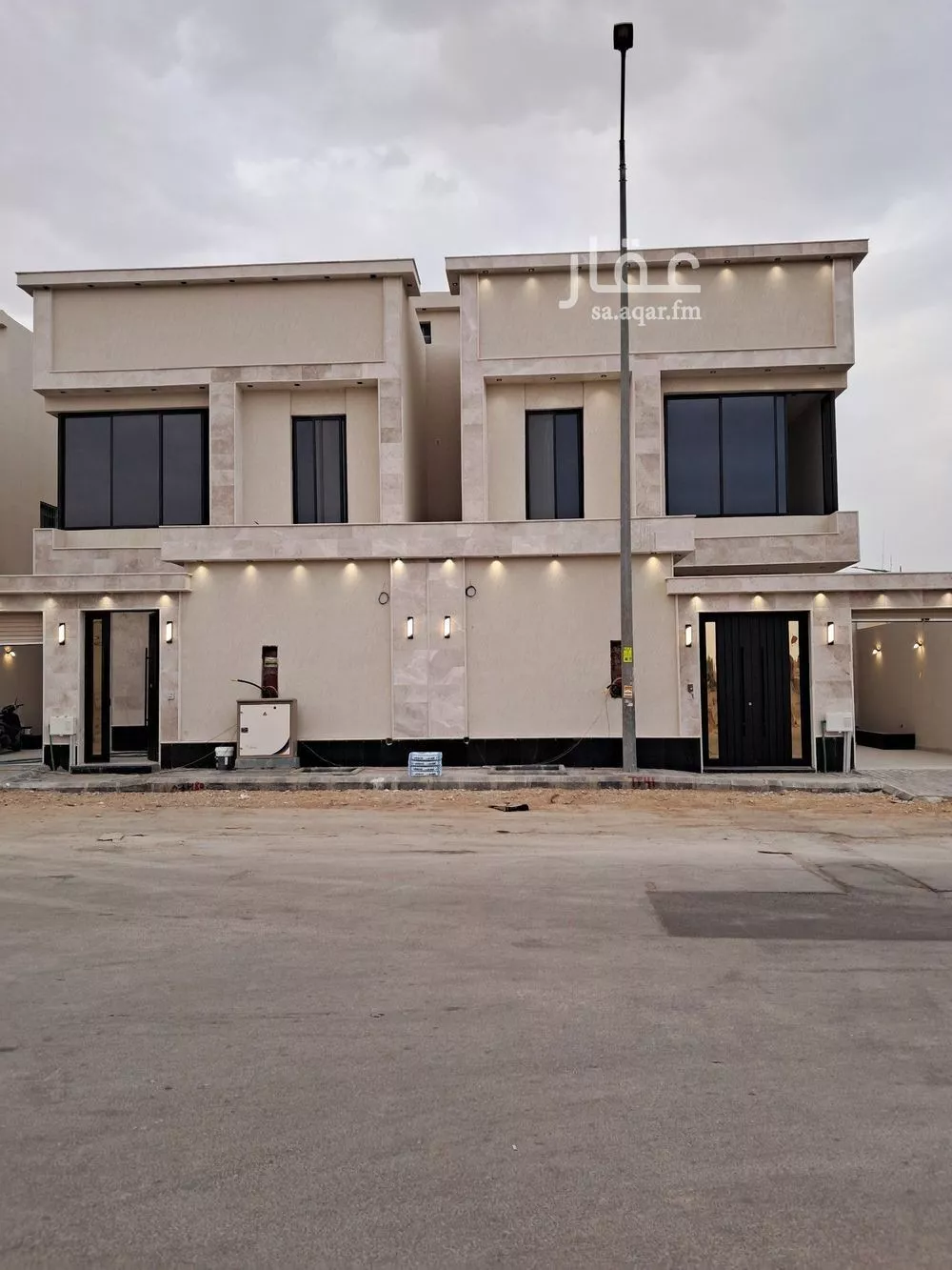 فيلا للبيع في شارع عائشة بنت ابي بكر, حي ديراب, مدينة الرياض, منطقة الرياض 1 صورة