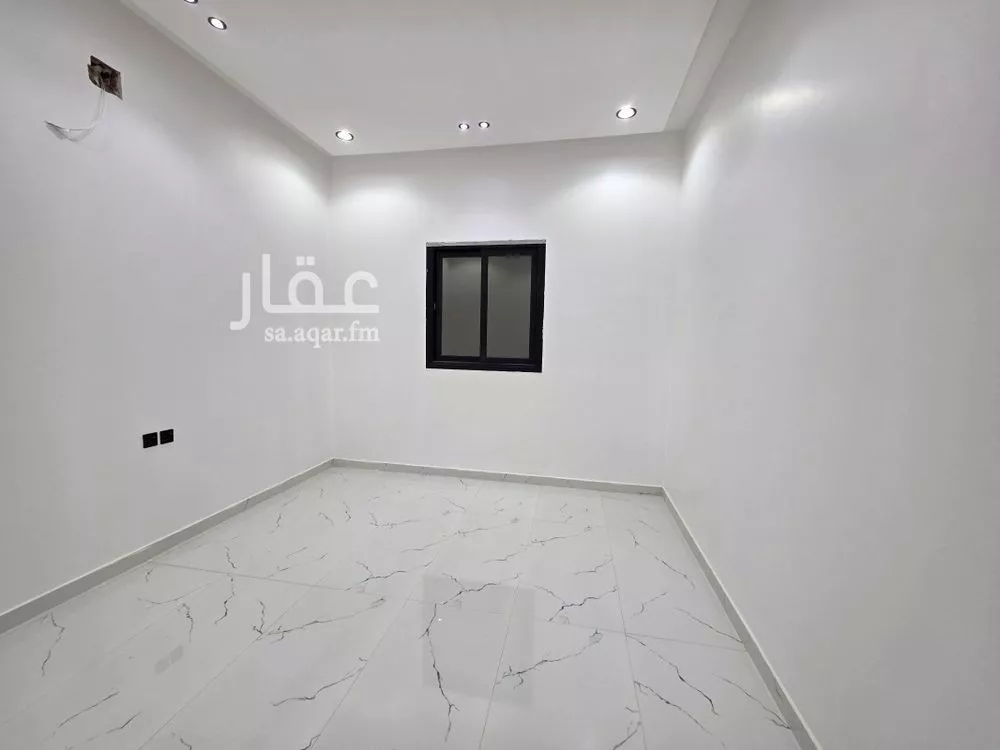 دور للبيع في شارع فؤاد محمد عمر توفيق, حي القادسية, مدينة الرياض, منطقة الرياض 1 صورة