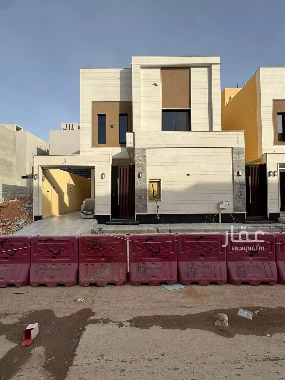 فيلا للبيع في شارع سليمان الحميضي, حي الرمال, مدينة الرياض, منطقة الرياض 1 صورة
