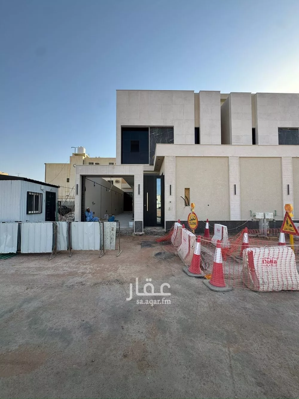 فيلا للبيع في شارع الظاهرة, حي النهضة, مدينة الرياض, منطقة الرياض 1 صورة