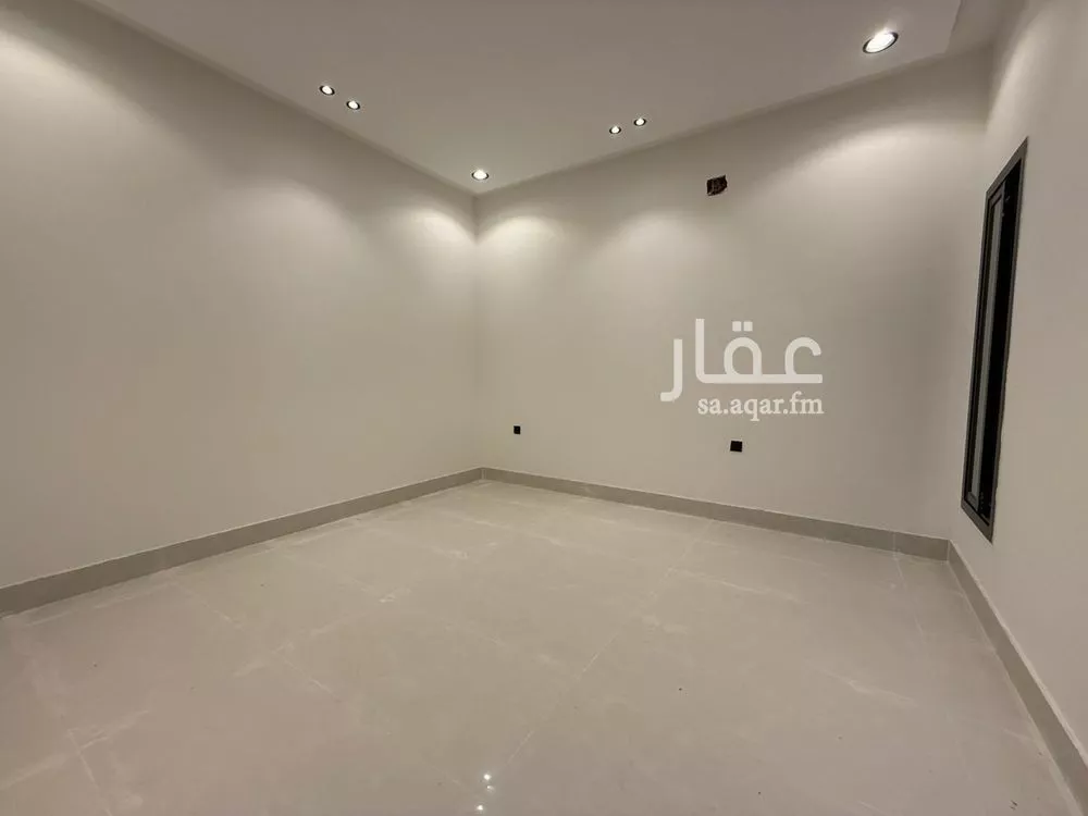 دور للبيع في شارع ناصر الرشيد, حي الرمال, مدينة الرياض, منطقة الرياض 1 صورة
