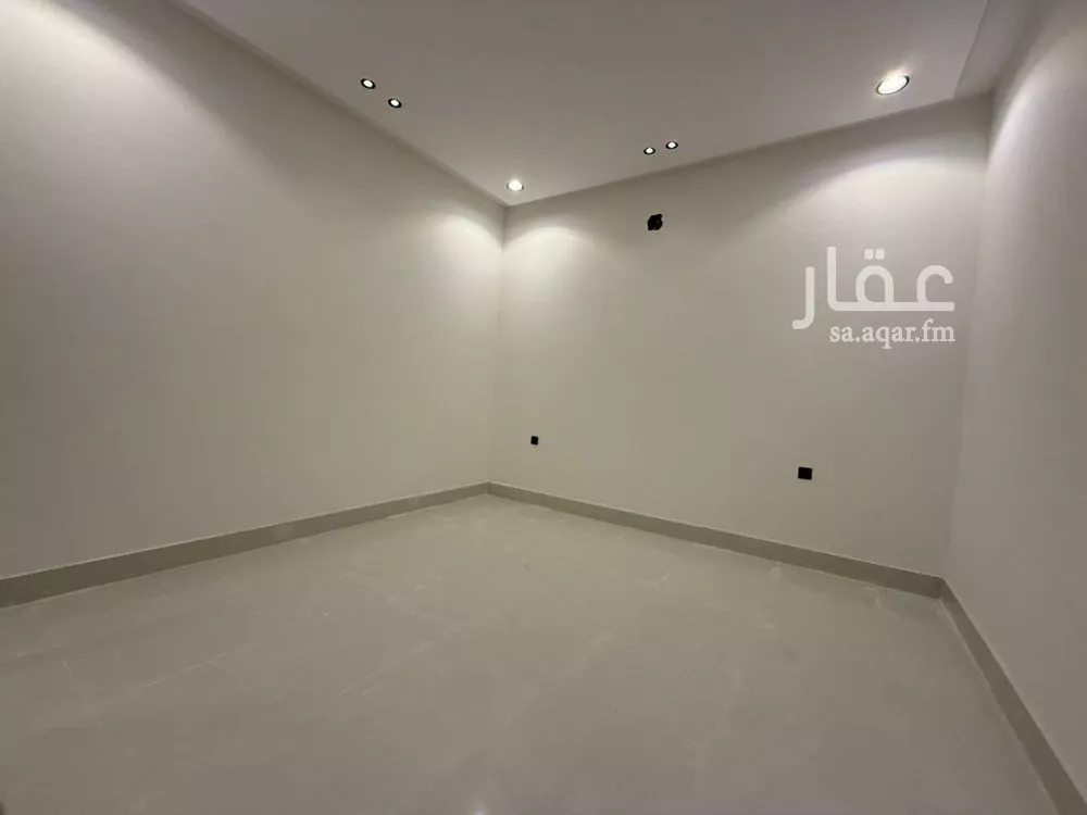 دور للبيع في شارع حمدان بن ذي النون, حي الرمال, مدينة الرياض, منطقة الرياض 1 صورة