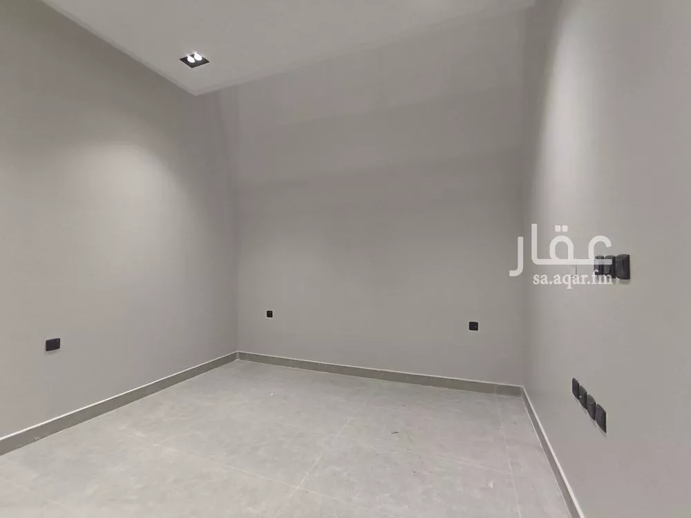دور للبيع في شارع عامر بن الزبير, حي الرمال, مدينة الرياض, منطقة الرياض 1 صورة