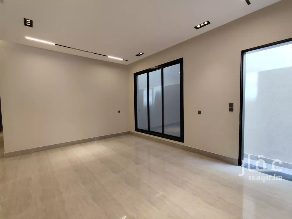 دور للبيع في شارع عبداللطيف عطية, حي الرمال, مدينة الرياض, منطقة الرياض 1 صورة