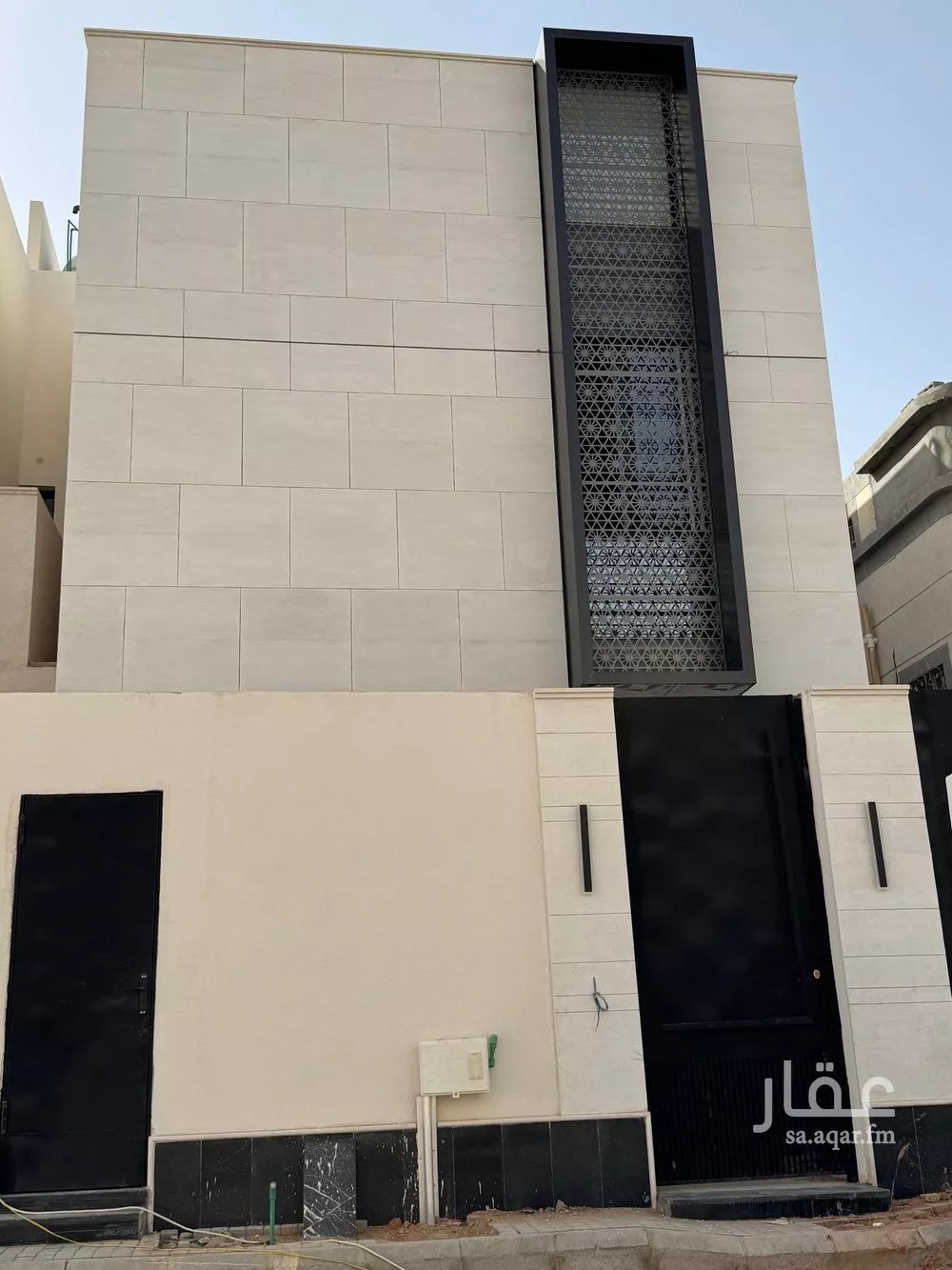 دور للبيع في شارع العوينة, حي إشبيلية, مدينة الرياض, منطقة الرياض 1 صورة