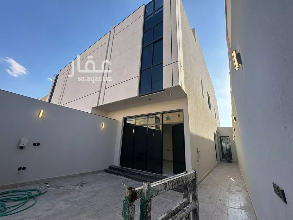 دور للبيع في شارع الكلفان, حي الرمال, مدينة الرياض, منطقة الرياض 1 صورة