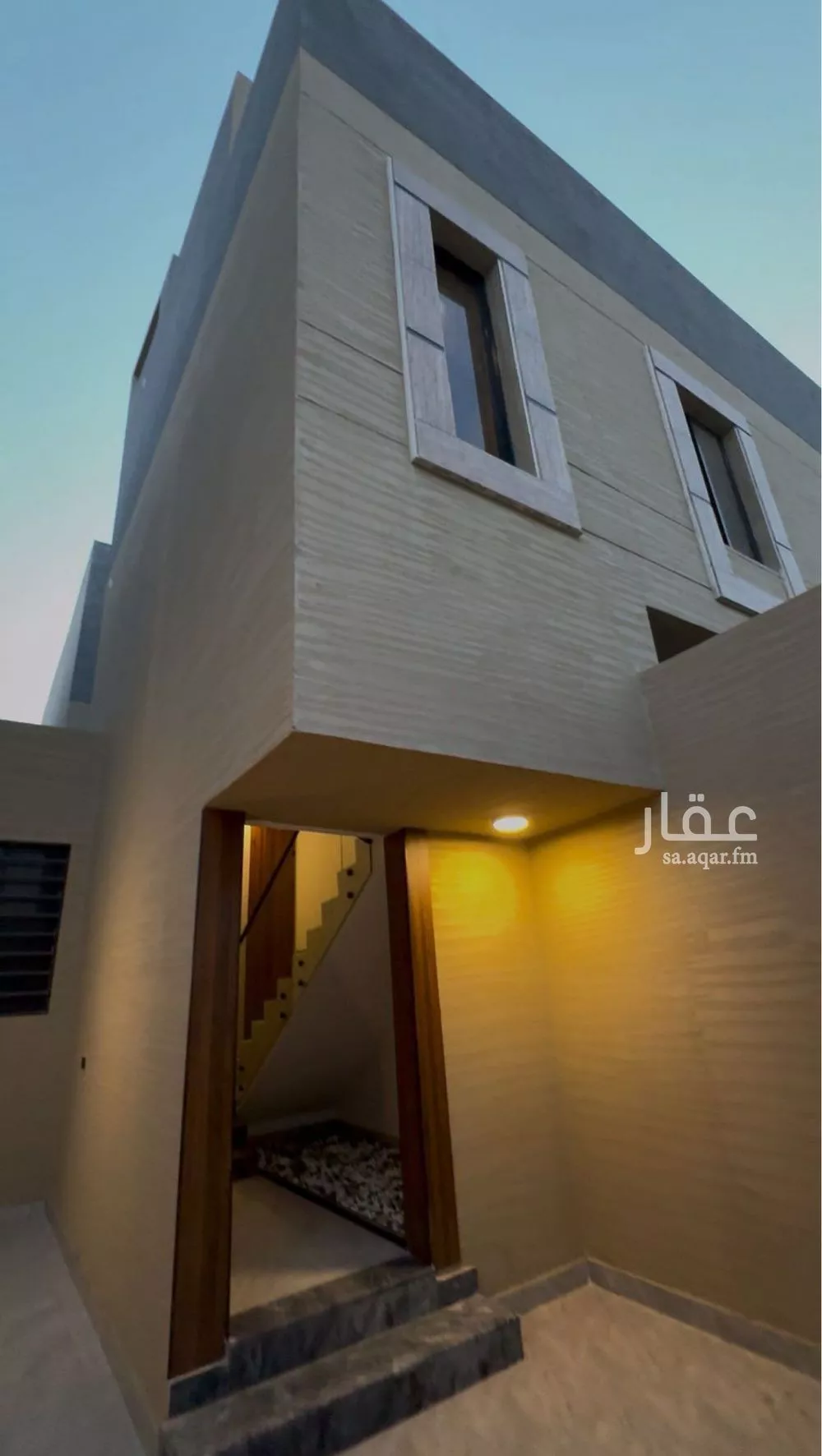 دور للبيع في شارع رقم 403, حي المونسية, مدينة الرياض, منطقة الرياض 1 صورة