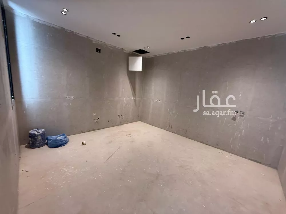 دور للبيع في شارع سليمان الحميضي, حي الجنادرية, مدينة الرياض, منطقة الرياض 1 صورة