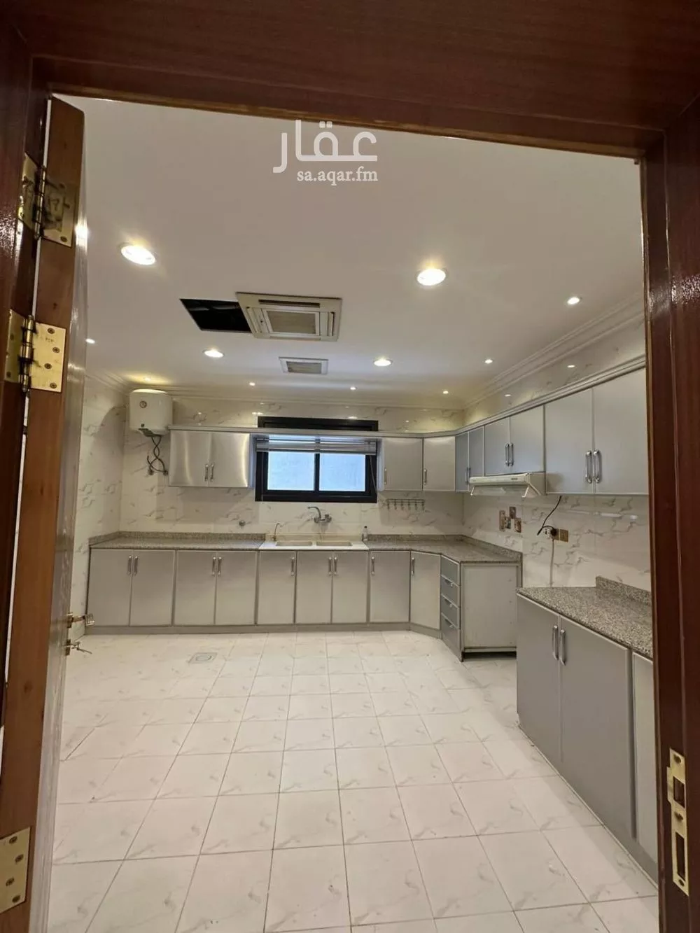 شقة للإيجار في شارع رقم 243, حي الملقا, مدينة الرياض, منطقة الرياض 1 صورة