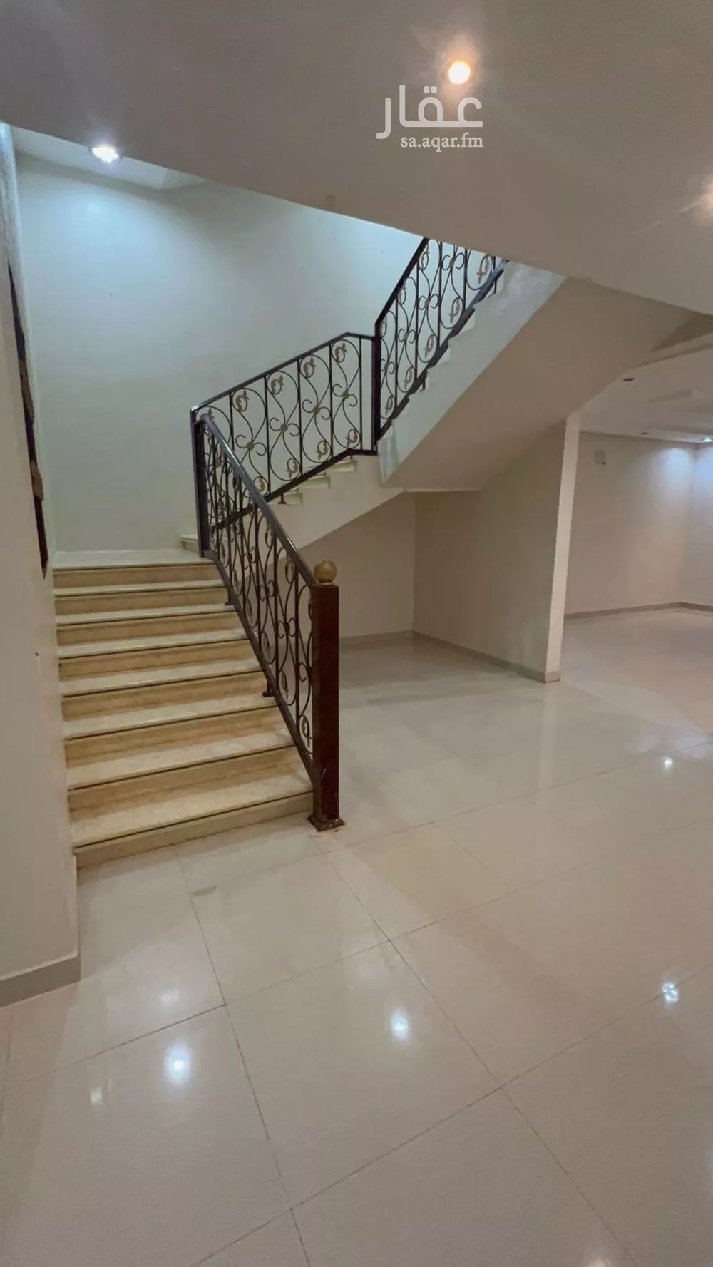 فيلا للإيجار في شارع الفاخرة, حي عكاظ, مدينة الرياض, منطقة الرياض 1 صورة