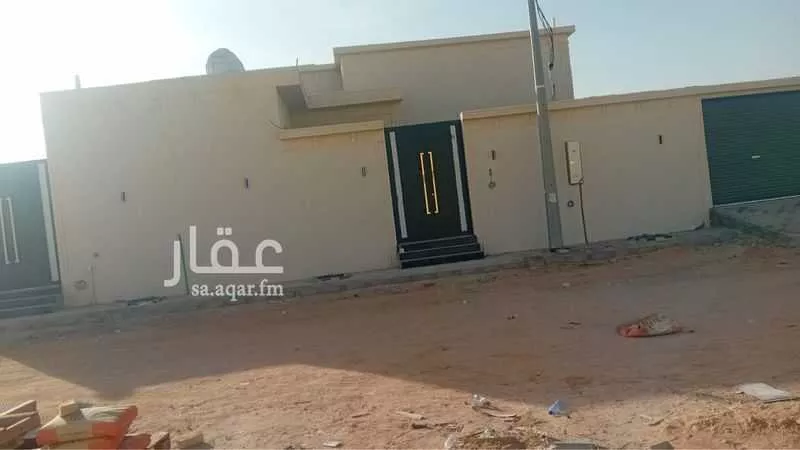 عمارة للبيع في شارع 5453105, حي مخطط رقم 133 , مدينة ثادق, منطقة الرياض 1 صورة