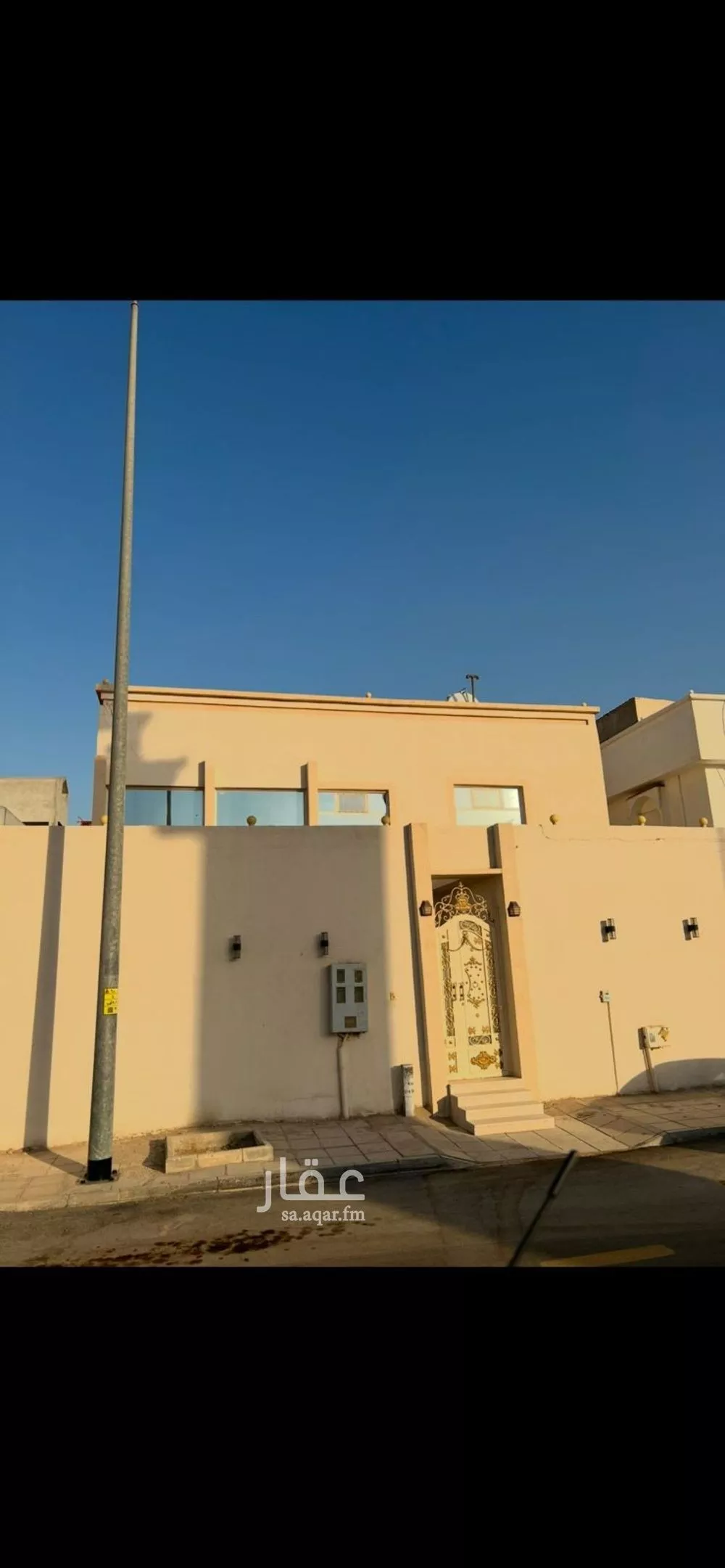 فيلا للبيع في شارع أبي غالب الكاتب, حي الشفاء, مدينة الرياض, منطقة الرياض 1 صورة