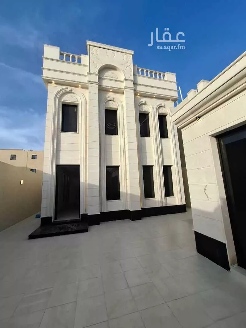 فيلا للبيع في شارع الصداق, حي الأمواج, مدينة الخبر, المنطقة الشرقية 1 صورة