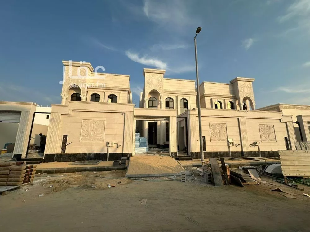 فيلا للبيع في شارع شرورة, حي الصواري, مدينة الخبر, المنطقة الشرقية 1 صورة