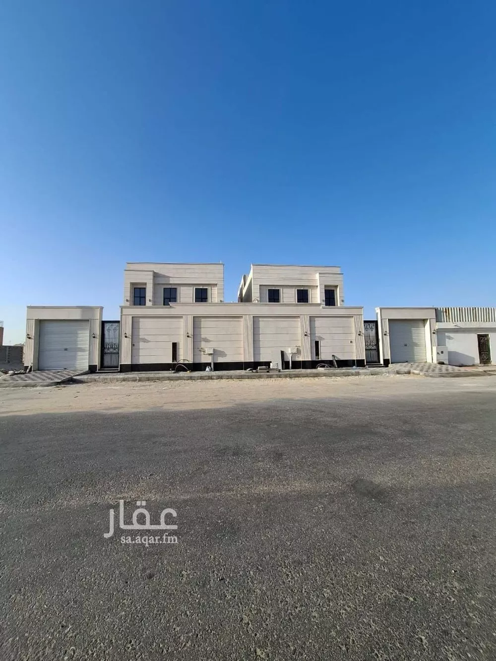 فيلا للبيع في شارع انس بن ارقم, حي الشراع, مدينة الخبر, المنطقة الشرقية 1 صورة