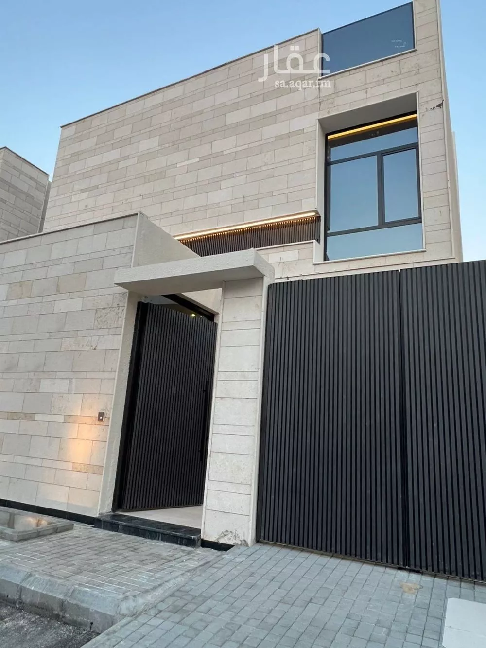 فيلا للبيع في شارع عبدالله الاموي, حي الشراع, مدينة الخبر, المنطقة الشرقية 1 صورة