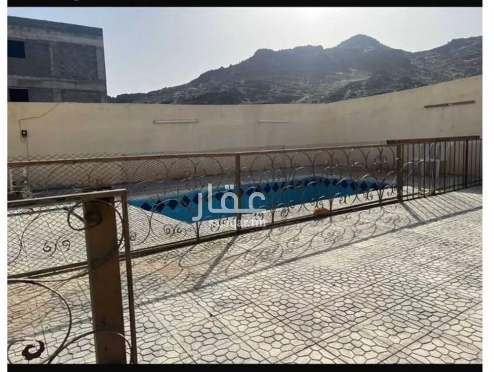 استراحة للبيع في شارع صخر بن امية الانصاري, حي كتانة, مدينة المدينة المنورة, منطقة المدينة المنورة 1 صورة