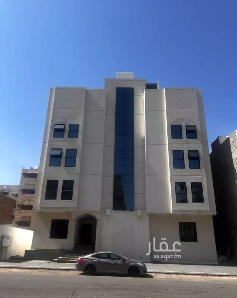 عمارة للبيع في شارع مخلد بن مخلد ، حي الفتح ، المدينة المنورة ، منطقة المدينة المنورة 1 صورة