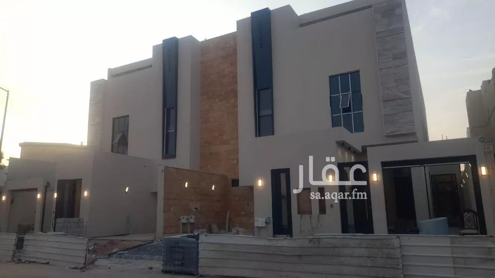 دور للبيع في شارع الداهنة, حي الخليج, مدينة الرياض, منطقة الرياض 1 صورة