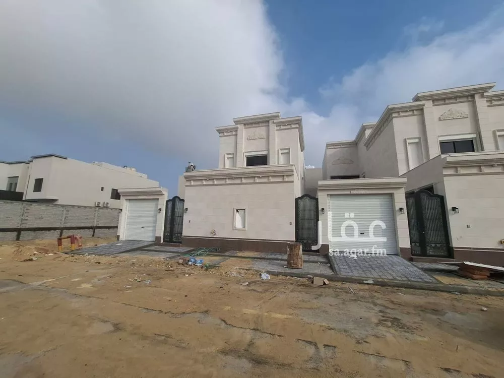 فيلا للبيع في شارع العيينه, حي اللؤلؤ, مدينة الخبر, المنطقة الشرقية 1 صورة