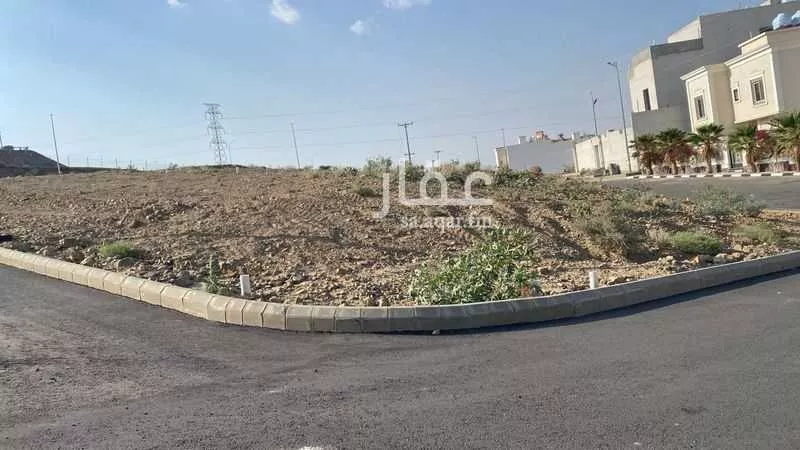 أرض للبيع في شارع روضة عشيران ، حي النعمان ، ابها ، منطقة عسير 1 صورة