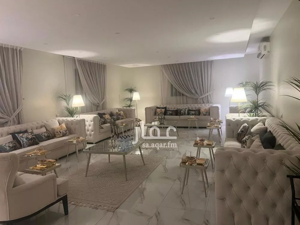 فيلا للبيع في شارع عبدالله بن رشيد, حي الروضة, مدينة الرياض, منطقة الرياض 1 صورة