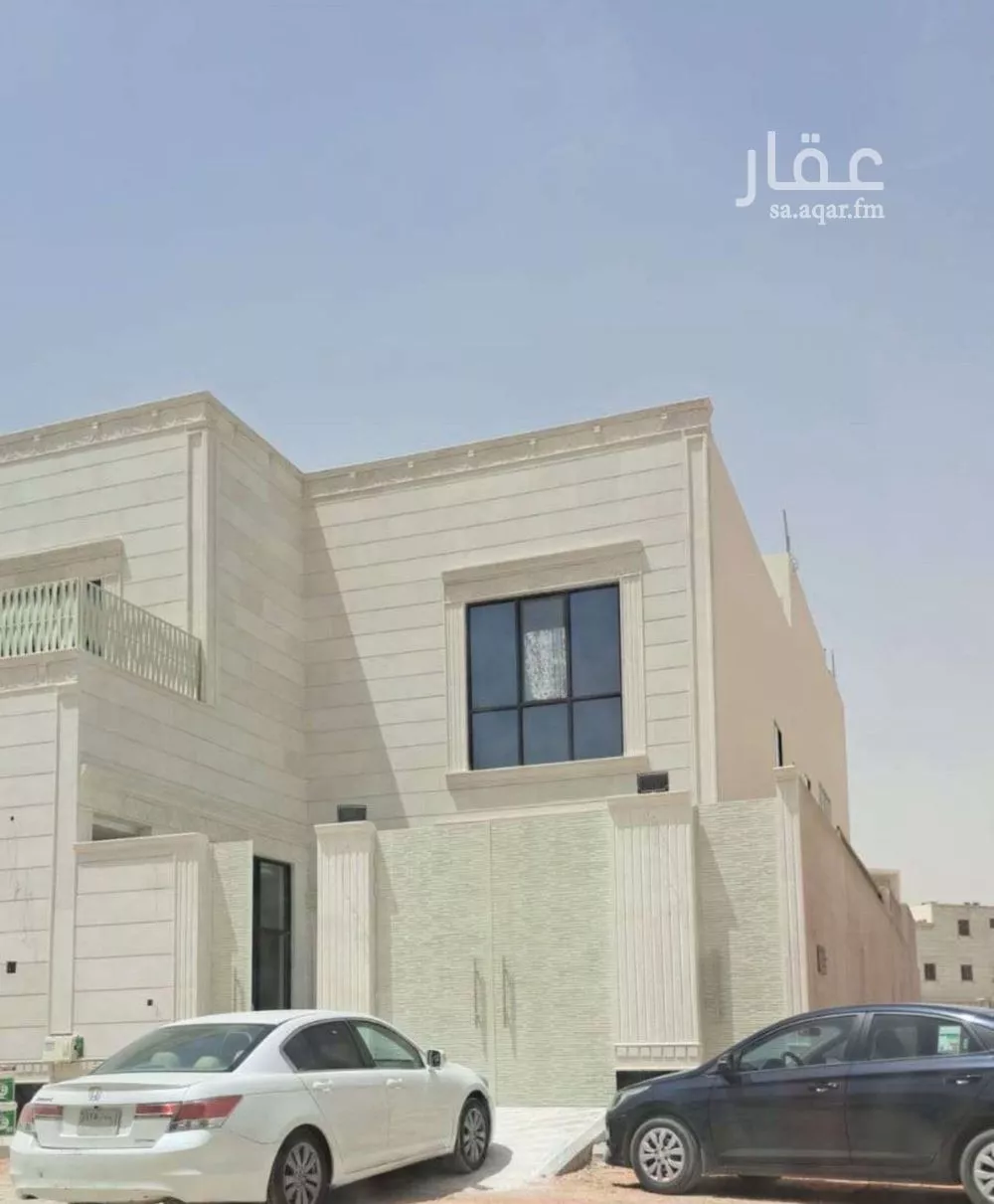 فيلا للبيع في شارع عزت خطاب, حي الرمال, مدينة الرياض, منطقة الرياض 1 صورة