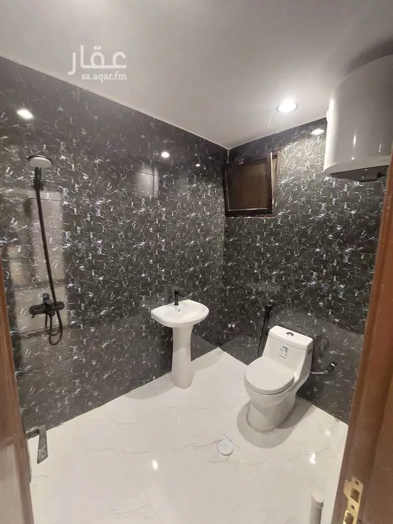 شقة للإيجار في شارع  عبدالله العنقري, حي الورود, مدينة الرياض, منطقة الرياض 1 صورة