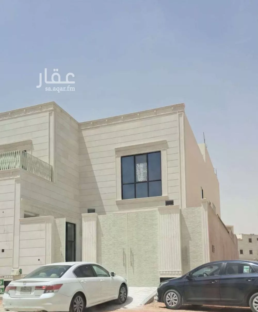 فيلا للبيع في شارع عزت خطاب, حي الرمال, مدينة الرياض, منطقة الرياض 1 صورة