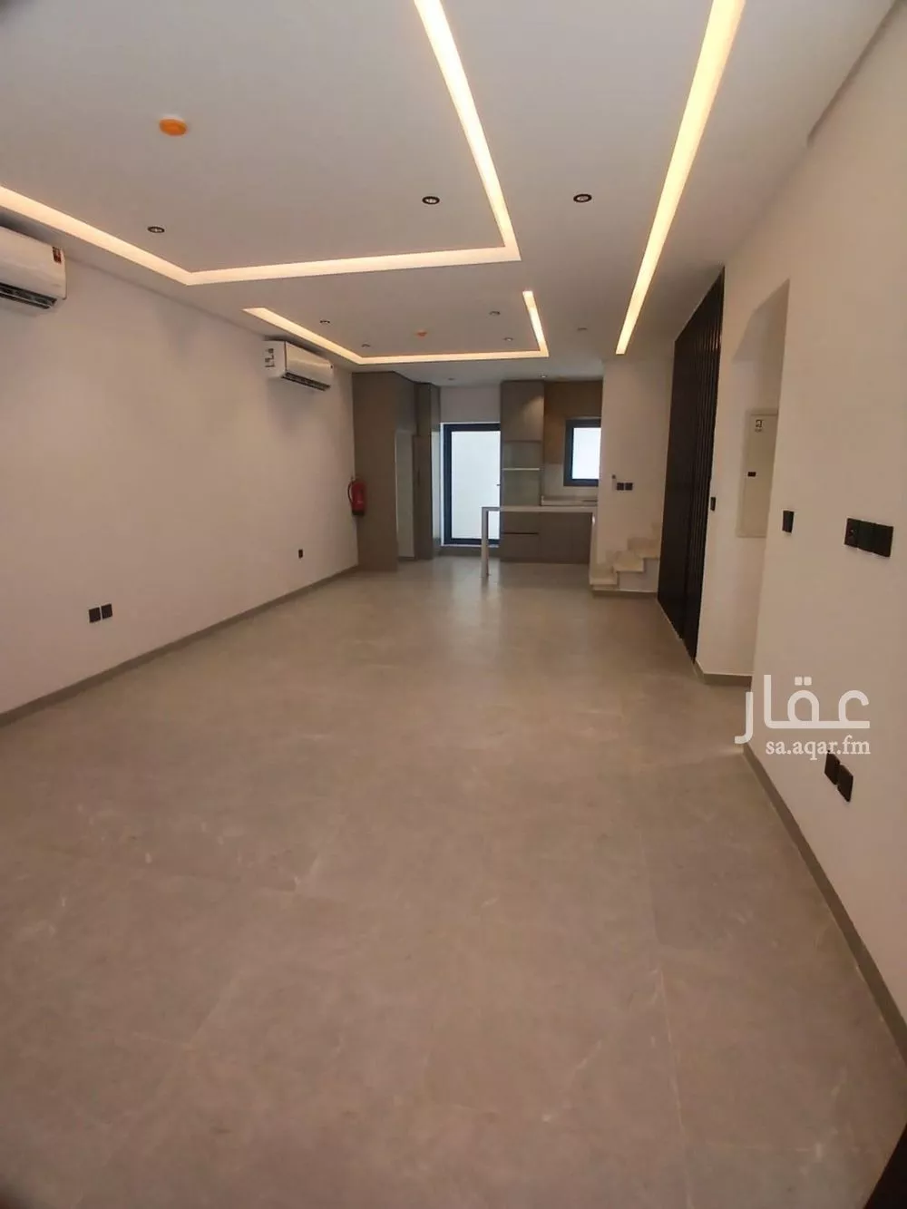 فيلا للبيع في شارع زيد الخيل, حي الرمال, مدينة الرياض, منطقة الرياض 1 صورة