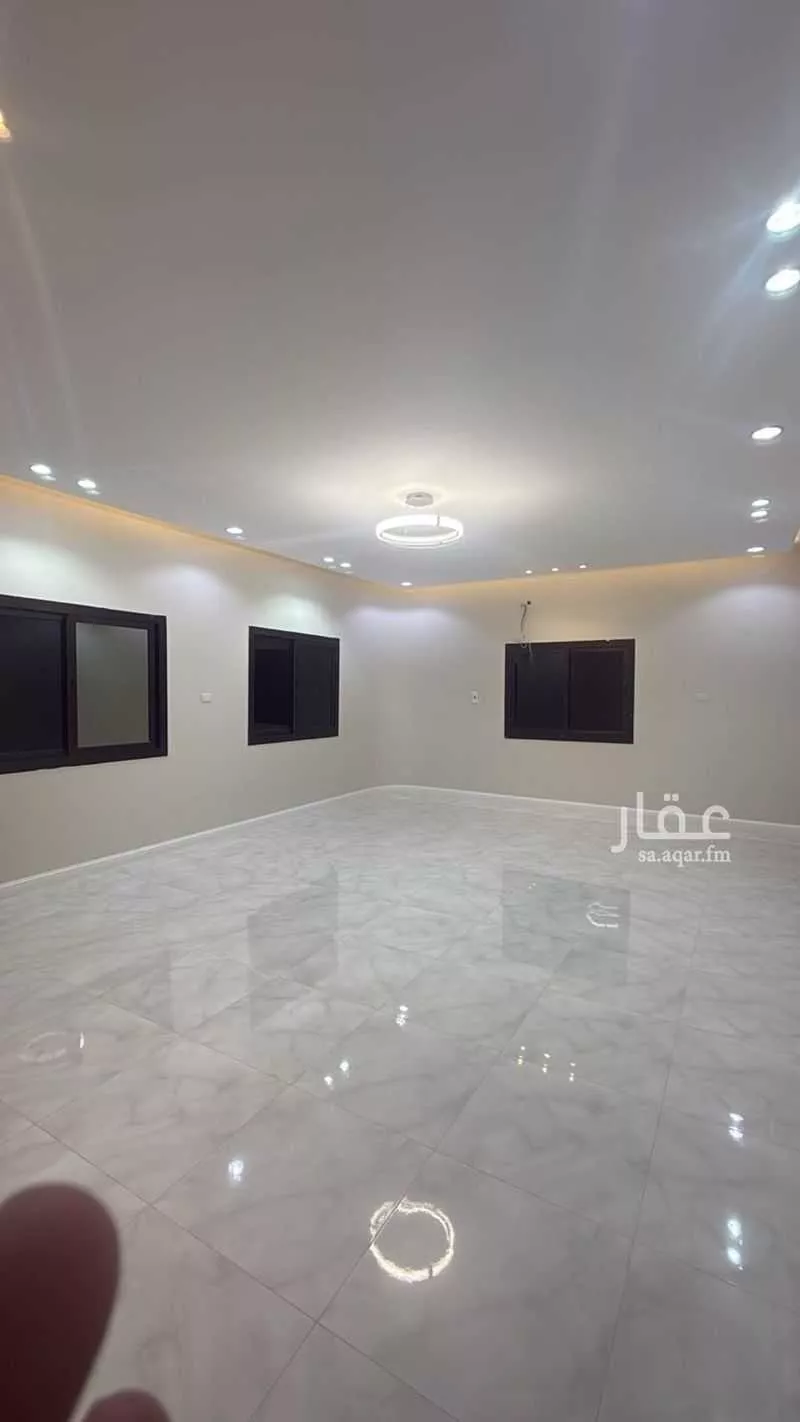 شقة للإيجار في شارع عتبة بن مسعود, حي السوق, مدينة الباحة, منطقة الباحة 1 صورة