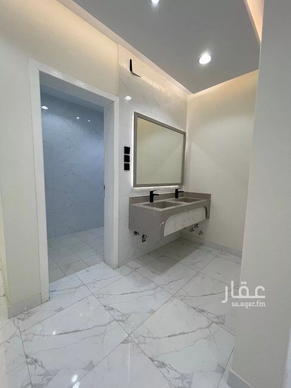 شقة للبيع في شارع بنو شقير, حي الصفاء, مدينة أبها, منطقة عسير 1 صورة