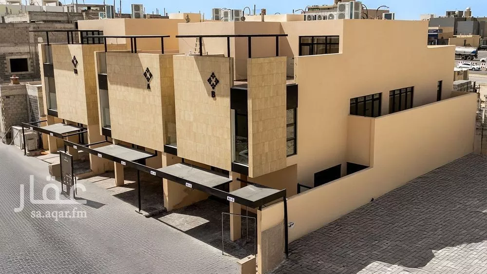 دور للبيع في شارع حماد بن سلمة, حي النرجس, مدينة الرياض, منطقة الرياض 1 صورة