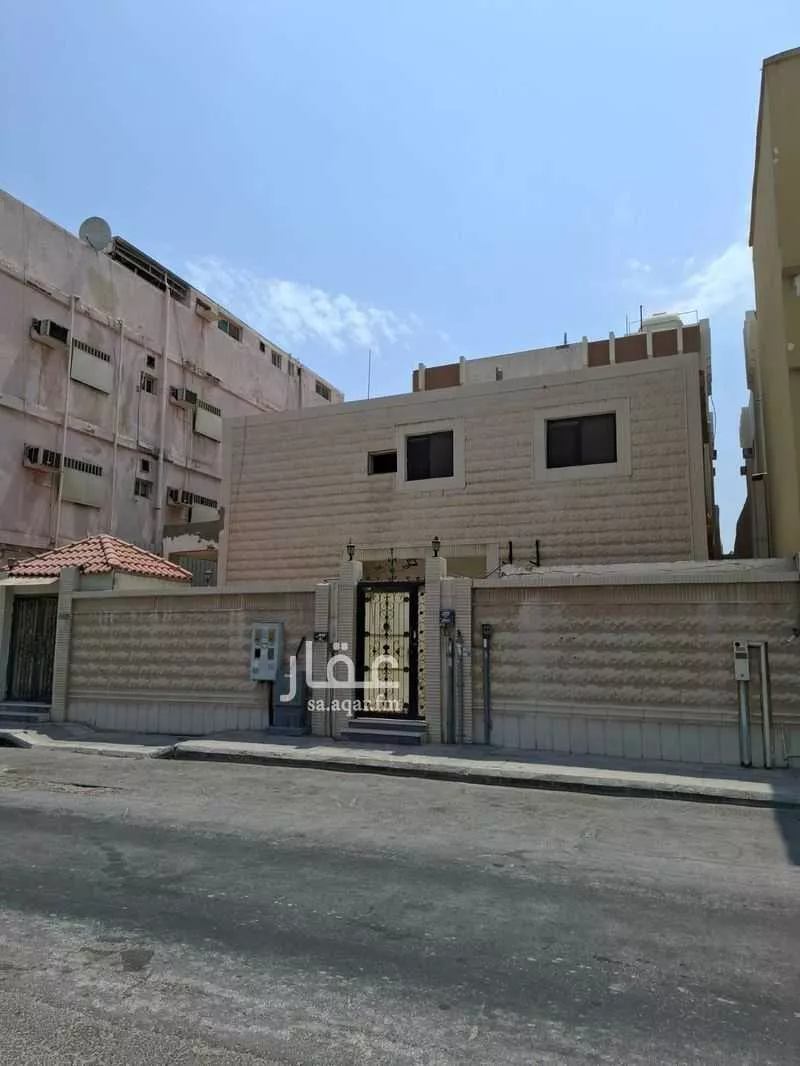 فيلا للبيع في شارع الامير ناصر ابن عبدالعزيز, حي الخبرالشمالية, مدينة الخبر, المنطقة الشرقية 1 صورة