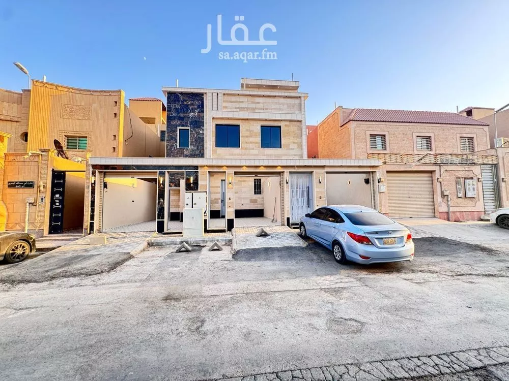 دور للبيع في شارع خالد بن سلمة القرشي, حي طويق, مدينة الرياض, منطقة الرياض 1 صورة