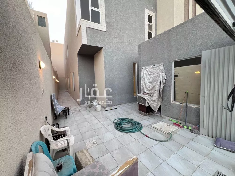دور للبيع في شارع طريق عرفات, حي الدار البيضاء, مدينة الرياض, منطقة الرياض 1 صورة