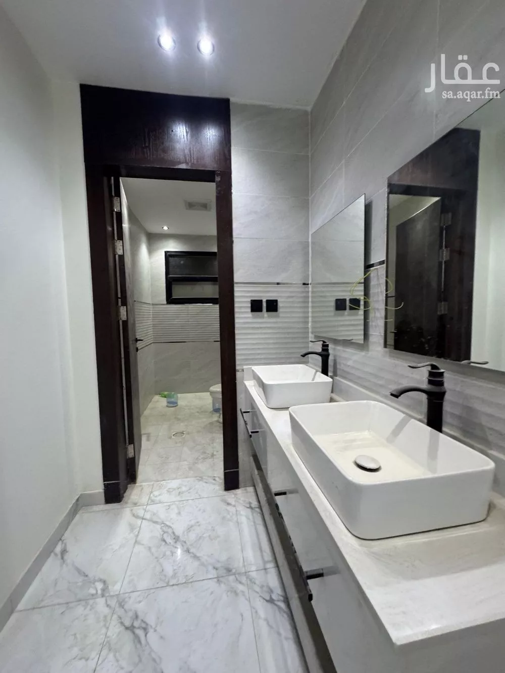 دور للبيع في شارع طريق العزيزية الفرعي, حي العزيزية, مدينة الرياض, منطقة الرياض 1 صورة