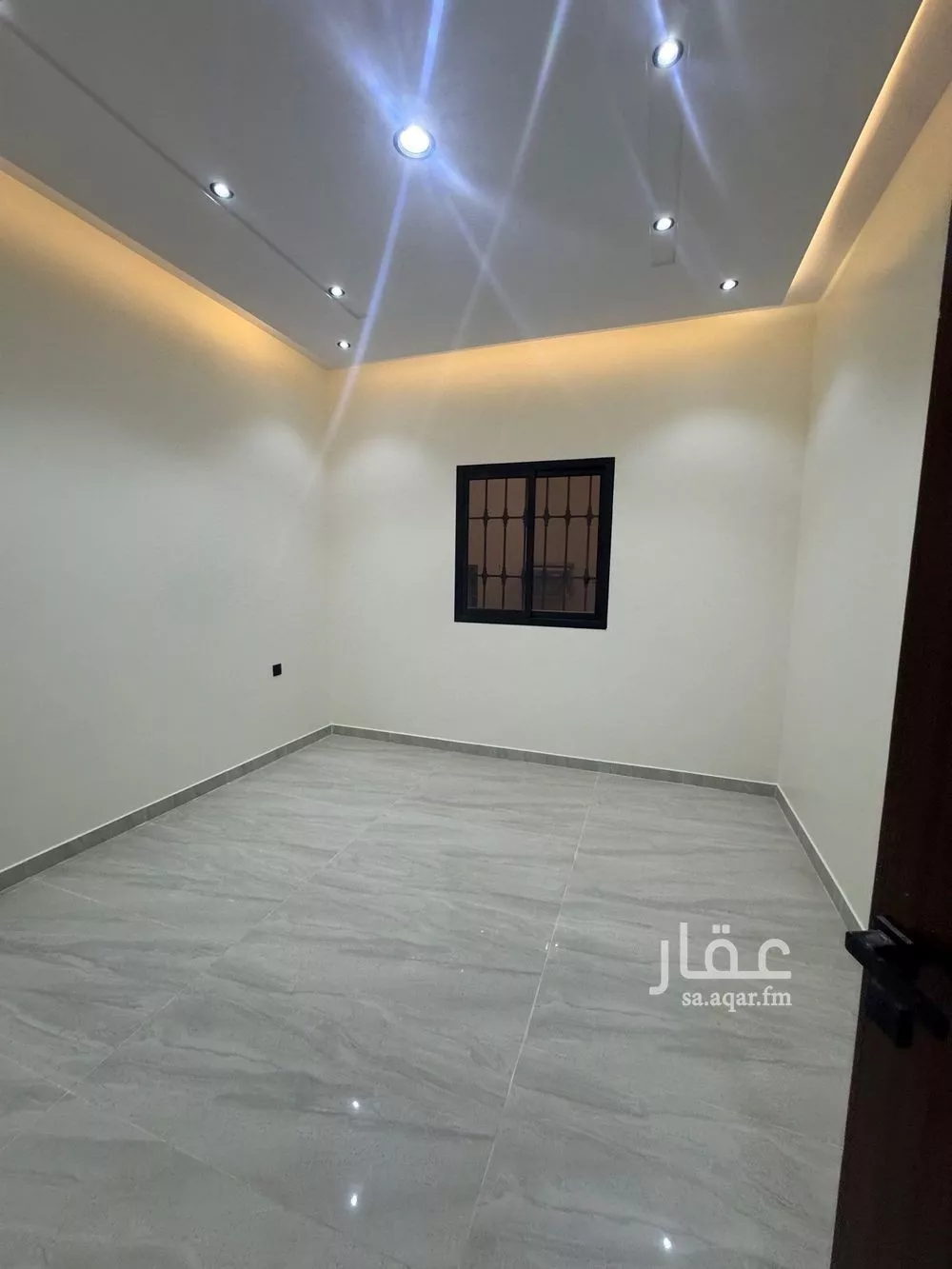 دور للبيع في شارع طريق عرفات الفرعي, حي الدار البيضاء, مدينة الرياض, منطقة الرياض 1 صورة