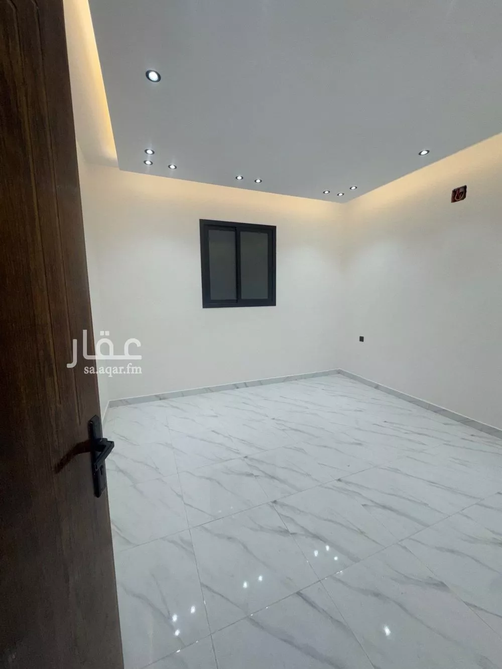 شقة للبيع في شارع عرفات, حي العزيزية, مدينة الرياض, منطقة الرياض 1 صورة