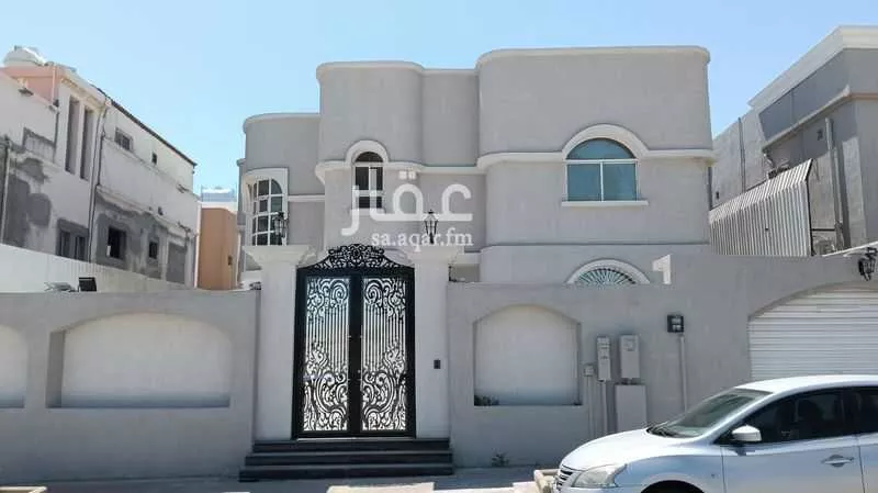 فيلا للإيجار في شارع الامير جلوي ابن عبدالعزيز ابن مساعد, حي العقربية, مدينة الخبر, المنطقة الشرقية 1 صورة