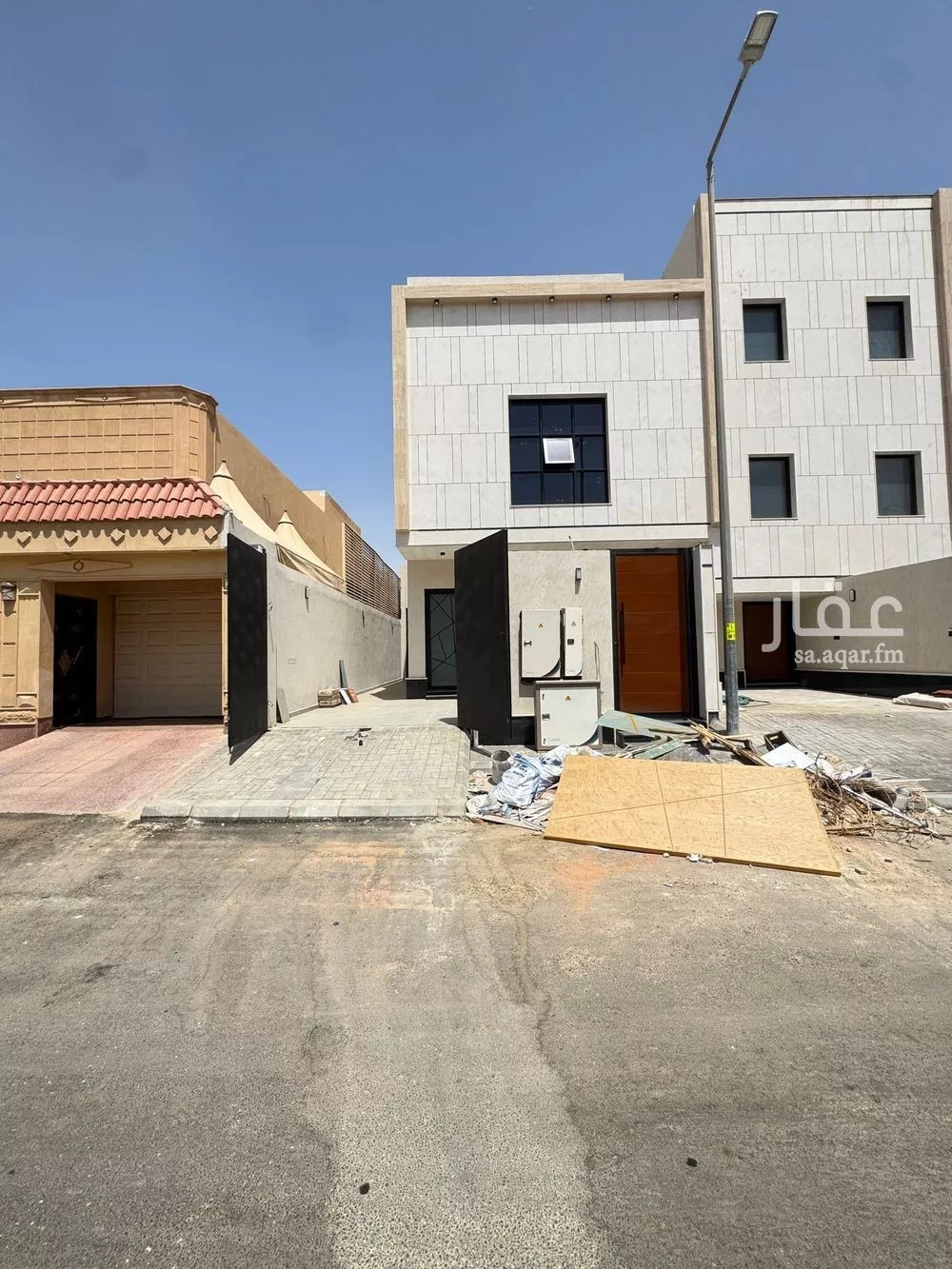 دور للبيع في شارع رقم 403, حي المونسية, مدينة الرياض, منطقة الرياض 1 صورة