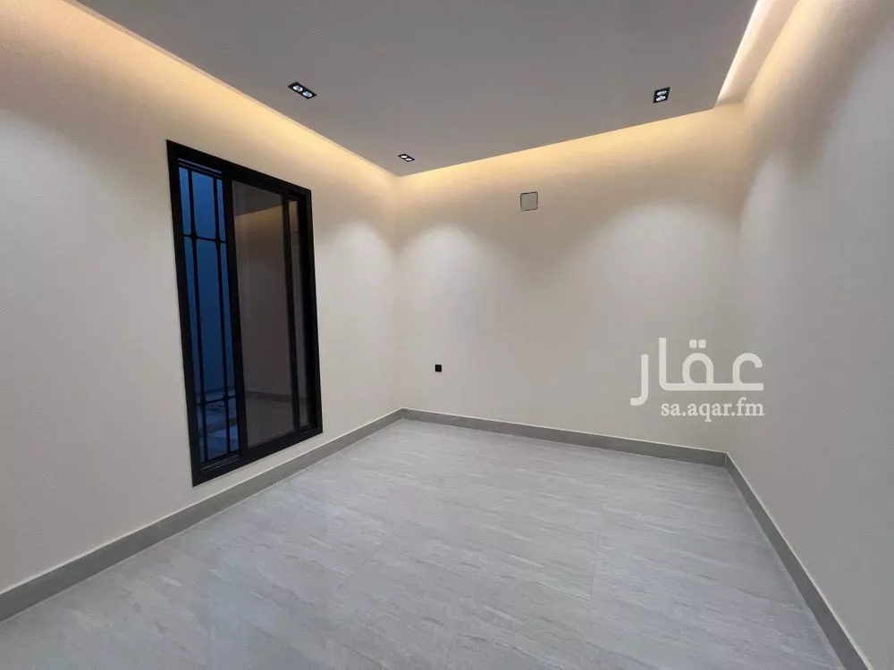دور للبيع في شارع الطيب الساسي, حي الرمال, مدينة الرياض, منطقة الرياض 1 صورة