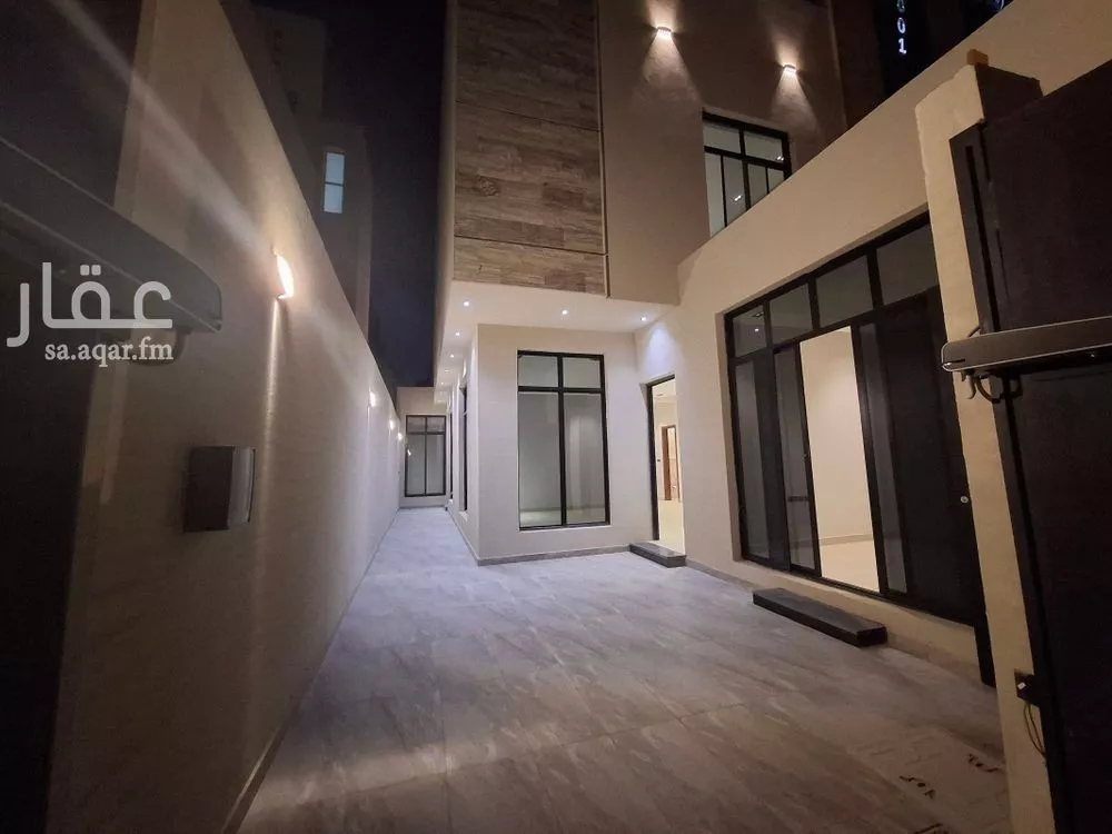 دور للبيع في شارع بشر الكندي, حي إشبيلية, مدينة الرياض, منطقة الرياض 1 صورة