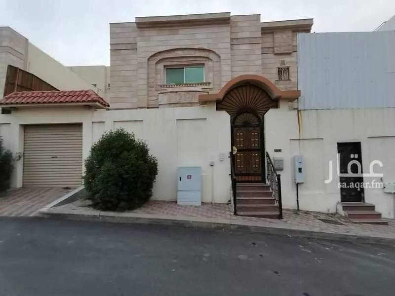 فيلا للبيع في شارع الكدرة, حي العوالي, مدينة مكه المكرمه, منطقة مكة المكرمة 1 صورة