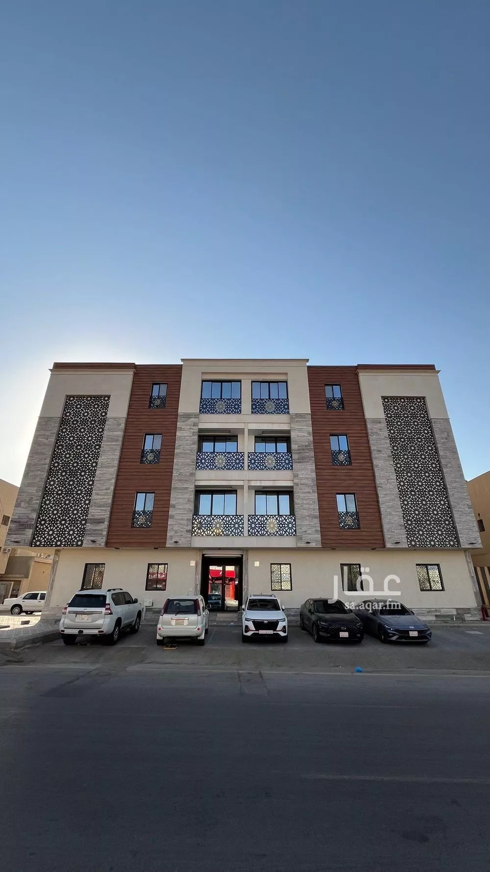 عمارة للإيجار في شارع القواعد, حي الحزم, مدينة الرياض, منطقة الرياض 1 صورة