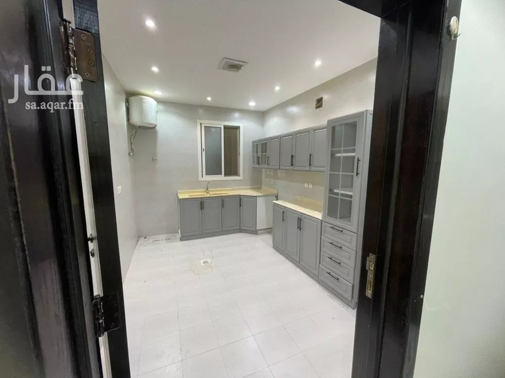شقة للإيجار في شارع عمرو بن معمر, حي المهدية, مدينة الرياض, منطقة الرياض 1 صورة