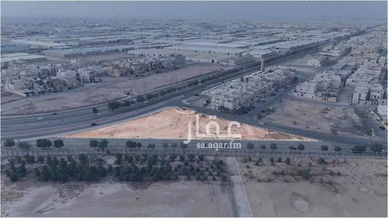أرض للبيع في شارع الإمام السيوطي, حي بدر, مدينة الرياض, منطقة الرياض 1 صورة